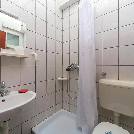 516a Apartment *